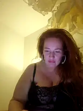 Snapshot of Engel_mia chatting on 02/13/25, 08:45 Engel mia online show from 02/13/25, 08:45