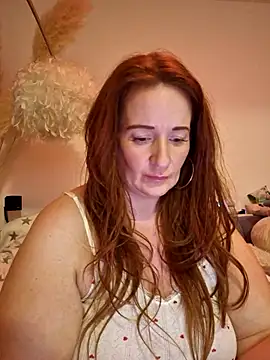 Snapshot of Engel_mia chatting on 03/07/25, 09:27 Engel mia online show from 03/07/25, 09:27