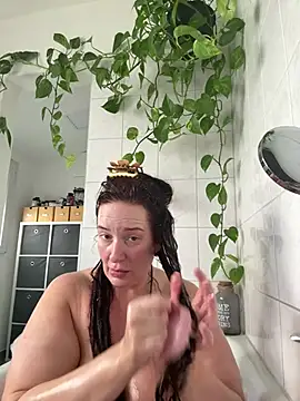 Engel mia online show from 04/18/26, 10:30