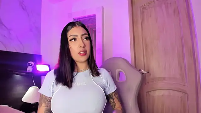 misscheelsee online show from 12/30/24, 05:02