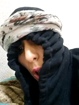 Snapshot of Linda-53 chatting on 12/30/24, 09:29 Linda-53 online show from 12/30/24, 09:29