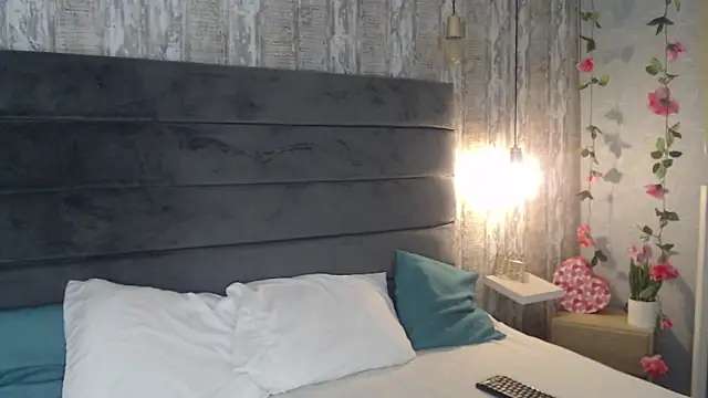 CrystalWoods94 online show from 03/11/25, 12:39