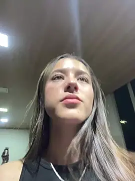 Snapshot of ally_sunn_ chatting on 02/25/25, 12:36 ally sunn online show from 02/25/25, 12:36