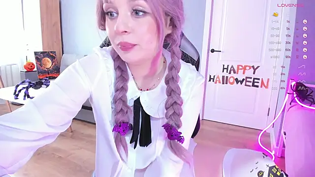 Amy honey angel online show from 10/31/25, 11:33