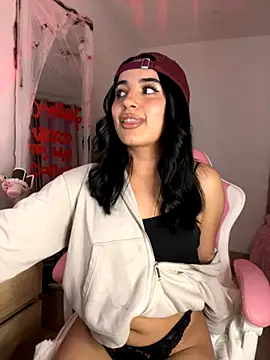 Emily-14 online show from 10/29/25, 04:04