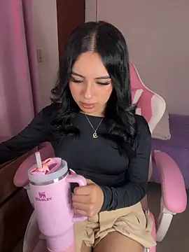 Emily-14 online show from 02/03/26, 04:43