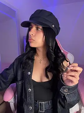 Emily-14 online show from 03/22/26, 07:01