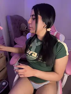 Emily-14 online show from 04/15/26, 05:14