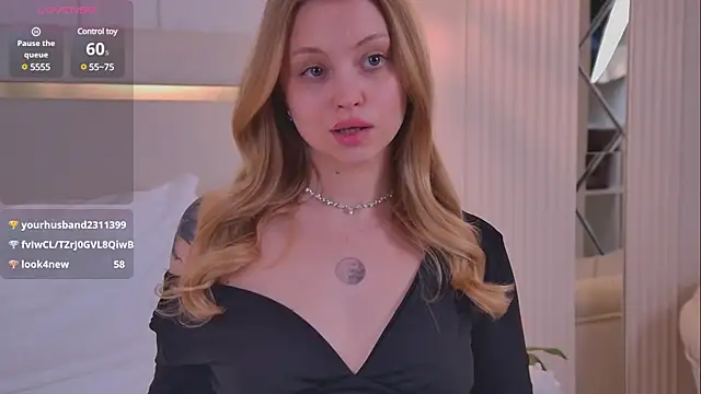 DorisHell online show from 03/23/25, 12:04