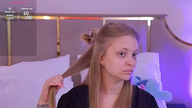 DorisHell online show from 10/03/25, 03:14