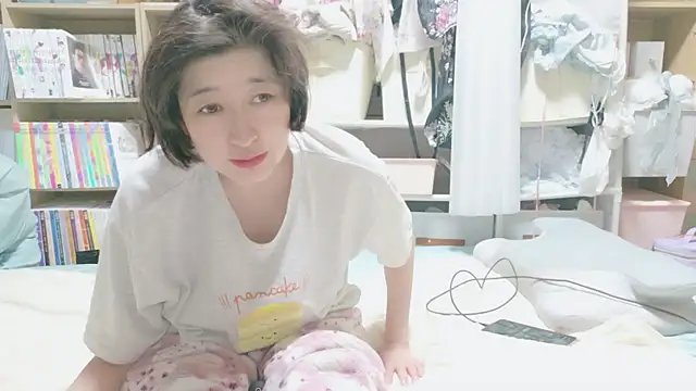 Snapshot of morikawa_sayaka chatting on 06/19/26, 12:31 morikawa sayaka online show from 06/19/26, 12:31
