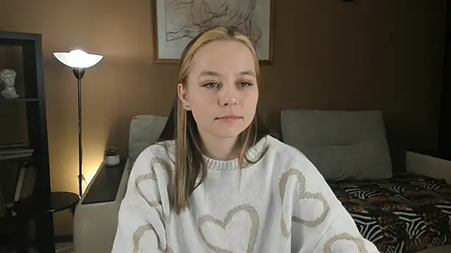 FalineDowlen online show from 12/12/24, 02:37