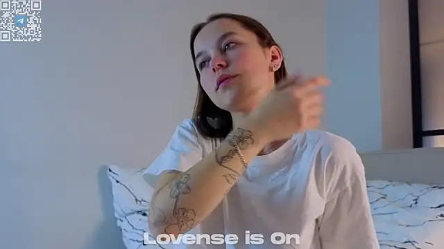 FalineDowlen online show from 11/14/25, 02:54