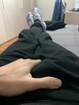 93moro online show from 12/26/24, 07:27