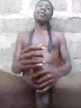 Snapshot of GOLDEN_HQUR chatting on 01/24/25, 03:55 GOLDEN HQUR online show from 01/24/25, 03:55