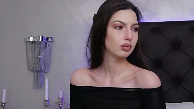 Snapshot of SkylerSpark chatting on 02/15/25, 08:11 SkylerSpark online show from 02/15/25, 08:11