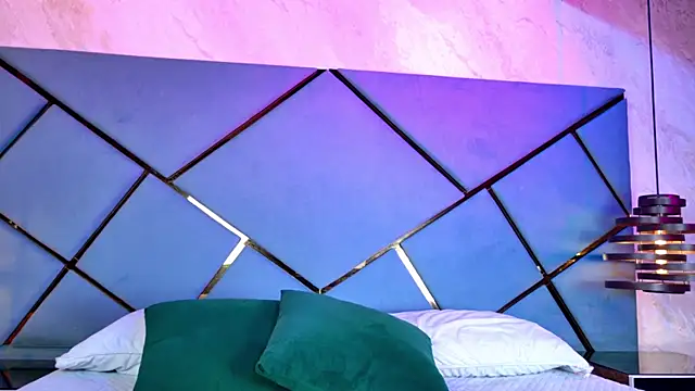 giorgia 13 online show from 09/23/25, 03:09