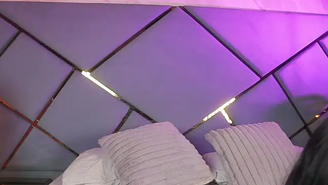 giorgia 13 online show from 10/19/25, 03:29