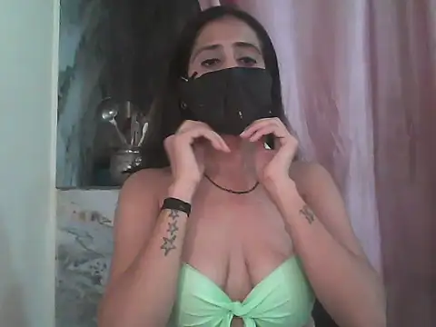 Snapshot of diyayourdil chatting on 11/19/25, 05:51 diyayourdil online show from 11/19/25, 05:51