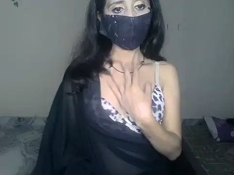 Snapshot of diyayourdil chatting on 11/26/25, 08:04 diyayourdil online show from 11/26/25, 08:04