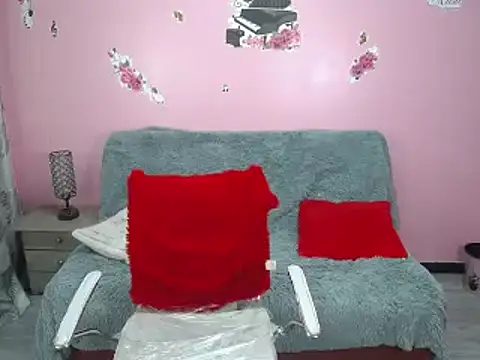 cloe cooper  online show from 12/31/24, 06:59