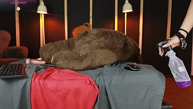 Snapshot of vampy_dolll chatting on 02/25/25, 09:46 vampy dolll online show from 02/25/25, 09:46