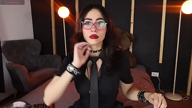 Snapshot of vampy_dolll chatting on 03/22/25, 08:59 vampy dolll online show from 03/22/25, 08:59