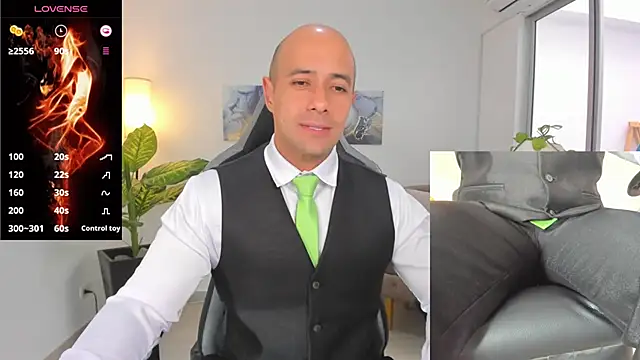 Snapshot of ryan_master_ chatting on 01/03/25, 03:22 ryan master online show from 01/03/25, 03:22