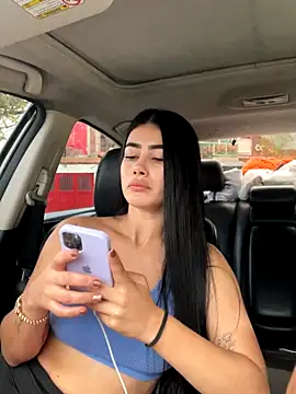 Snapshot of Sweet_and_caramel chatting on 10/07/25, 01:30 Sweet and caramel online show from 10/07/25, 01:30