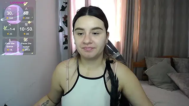 SaraBraun  online show from 12/05/25, 04:58