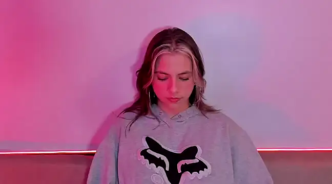 Snapshot of ArtemisaBlake chatting on 12/21/24, 01:04 ArtemisaBlake online show from 12/21/24, 01:04