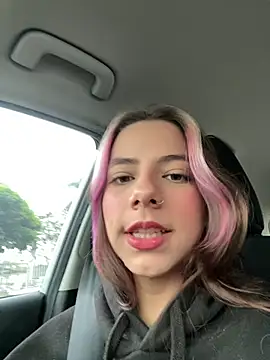 Snapshot of ArtemisaBlake chatting on 10/11/25, 07:01 ArtemisaBlake online show from 10/11/25, 07:01