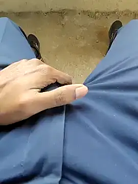 Snapshot of bananadick____ chatting on 12/17/24, 08:45 bananadick online show from 12/17/24, 08:45