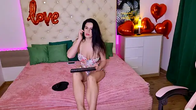 KattieSims online show from 02/09/25, 03:43