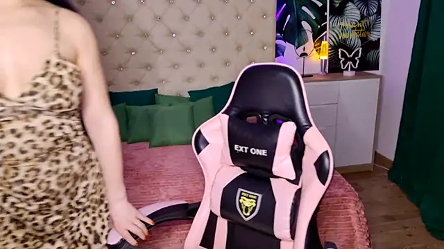 KattieSims online show from 03/06/25, 03:13