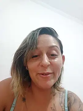 baixinhaloira online show from 01/22/25, 03:20