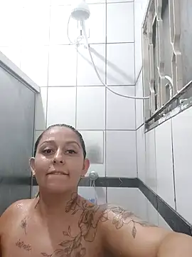 baixinhaloira online show from 02/21/25, 01:33