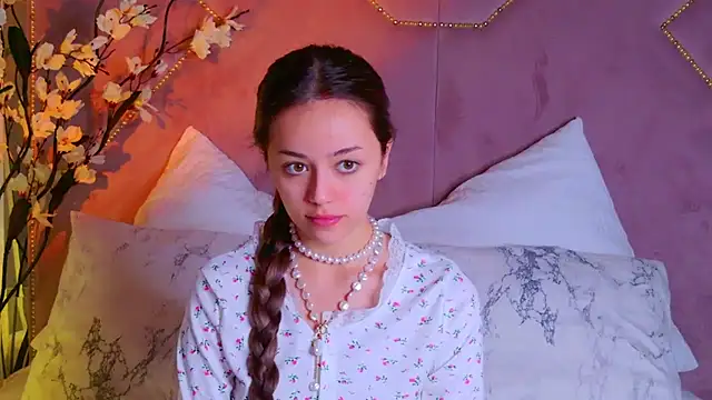 STELLA RICH online show from 10/10/25, 09:14