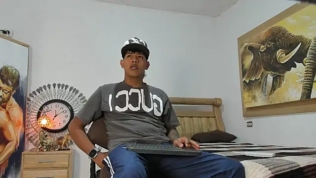 mr stiven  online show from 04/16/26, 03:29