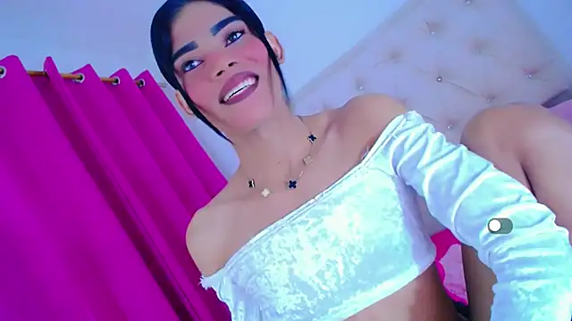 Theylor Rouse online show from 07/11/26, 04:37
