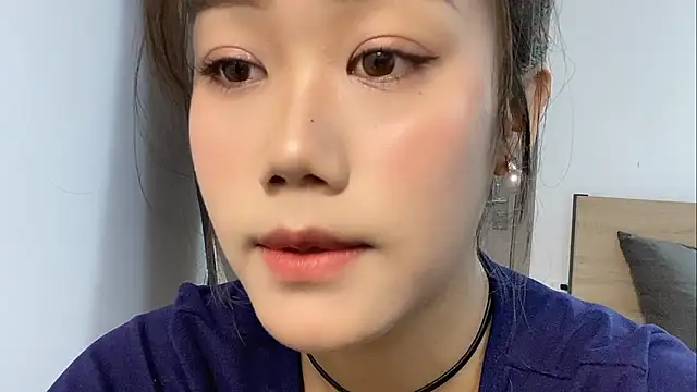 Bella-LL online show from 02/22/25, 03:58