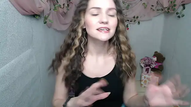 Lina Star S online show from 01/03/25, 06:33