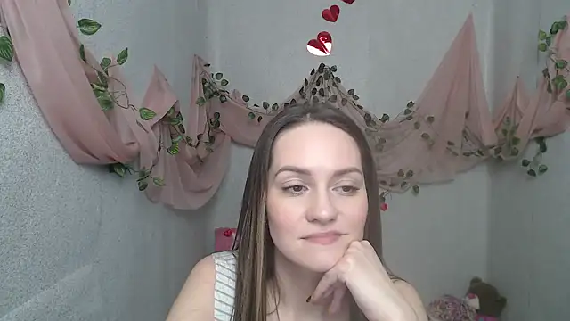 Snapshot of Lina_Star_S chatting on 01/05/25, 06:46 Lina Star S online show from 01/05/25, 06:46