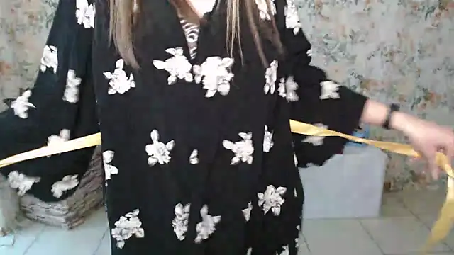 Lina Star S online show from 02/04/25, 10:21