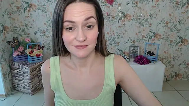 Snapshot of Lina_Star_S chatting on 02/13/25, 10:34 Lina Star S online show from 02/13/25, 10:34