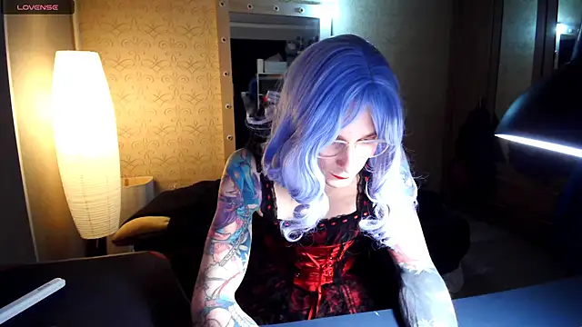 Julia dolls online show from 12/20/25, 07:32