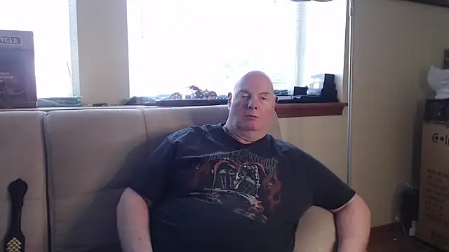 Snapshot of harley99574 chatting on 12/17/25, 05:52 harley99574 online show from 12/17/25, 05:52