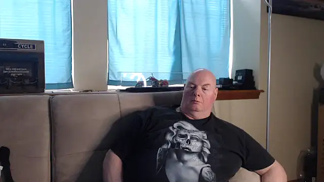 Snapshot of harley99574 chatting on 02/06/26, 07:39 harley99574 online show from 02/06/26, 07:39