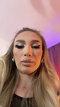 Snapshot of FelyJolie chatting on 10/01/25, 09:48 FelyJolie online show from 10/01/25, 09:48