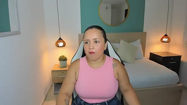 linda rios  online show from 01/11/25, 06:54